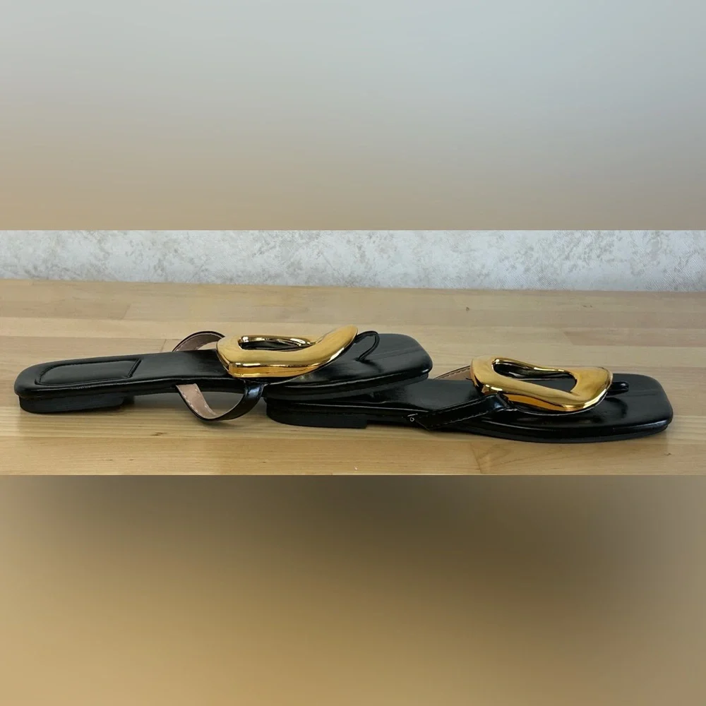 Gold Hardware Square Toe Thong Sandals Black Slides Women’s Size 7